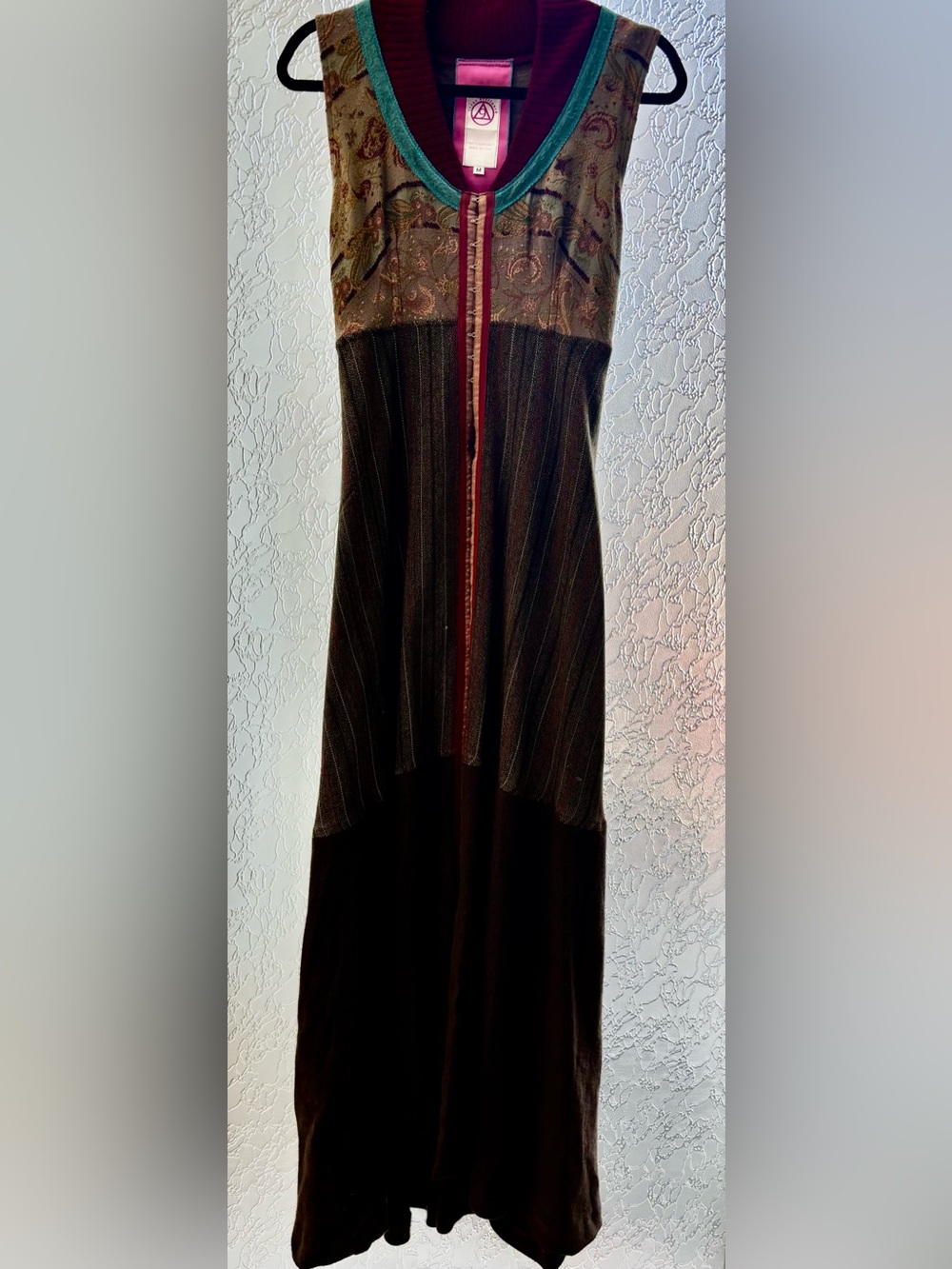 Sleeveless Multicolor Maxi Dress with Zip Front
